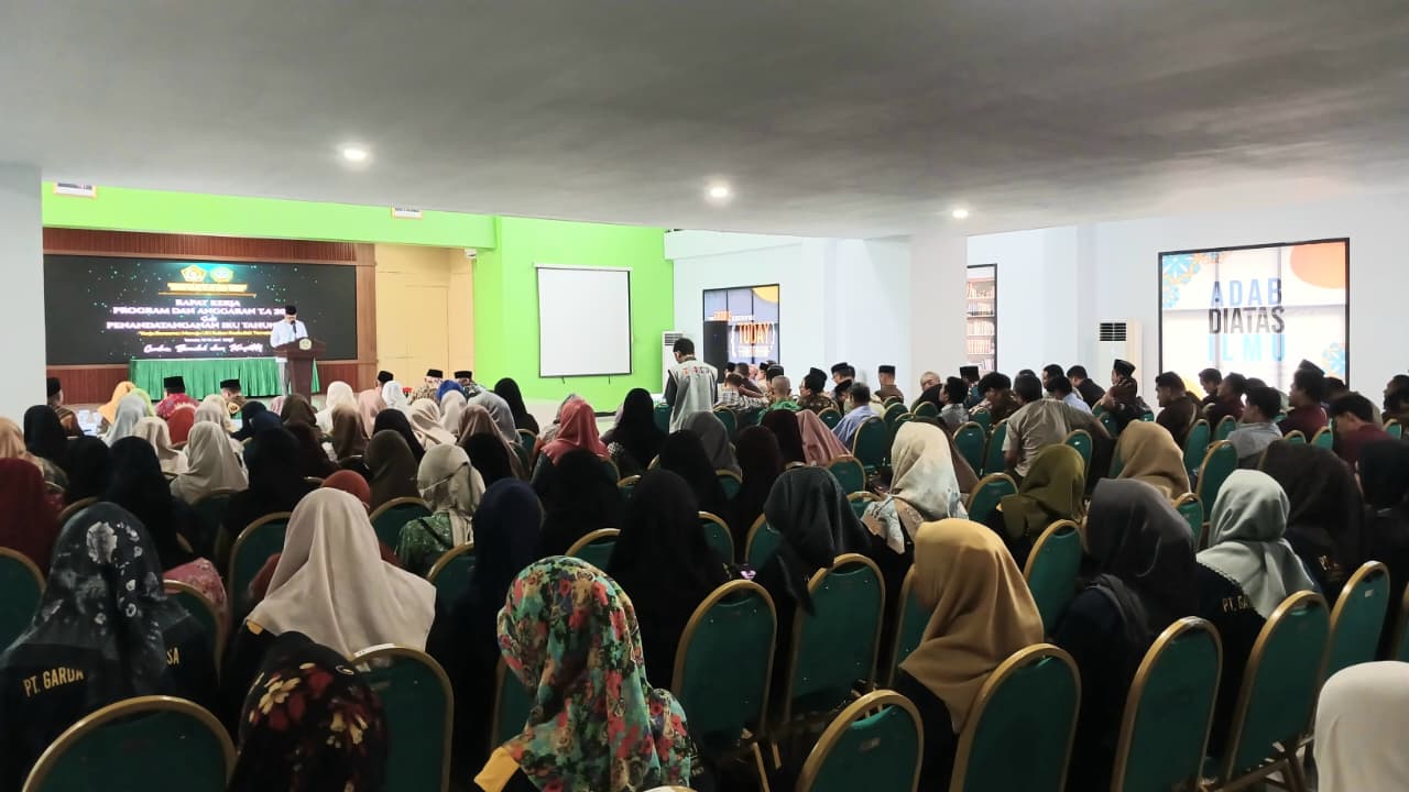 Gelar Rapat Kerja, Kabiro AUAK IAIN Ternate Jamaluddin Bugis Sebut Fokus Membahas Empat Tujuan Strategis Pengembangan Institusi