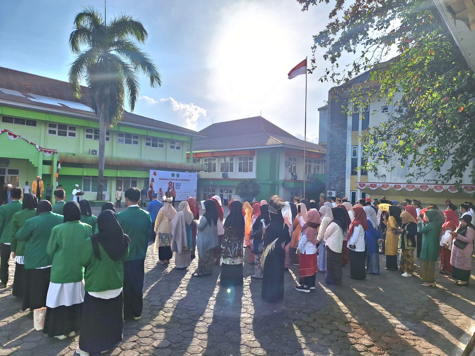 Upacara HUT Kemerdekaan ke-81 RI di IAIN Ternate Berlangsung Khidmat, Rektor: Perguruan Tinggi Memiliki Tanggung Jawab Besar dalam Mengisi Kemerdekaan