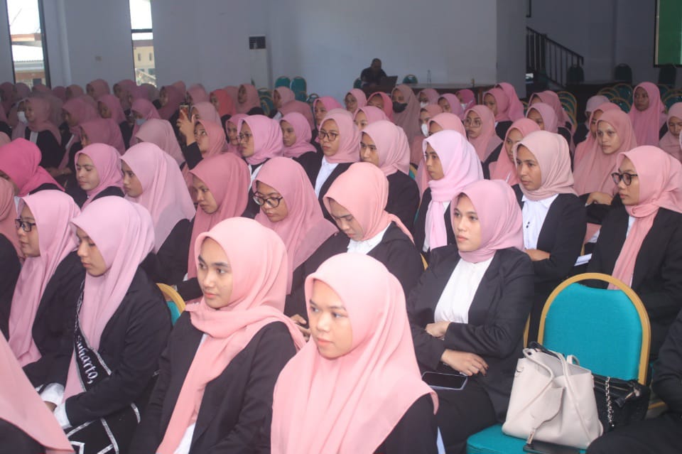 Dorong Mahasiswa FEBI IAIN Ternate Tingkatkan Prestasi Akademik dan Non Akademik, Wadek Dr Jasmin: Kita Akan Maksimalkan Dukungan Financial