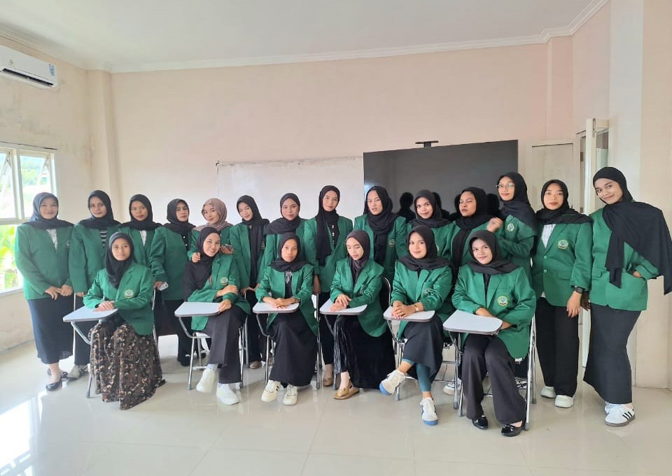 Dorong Mahasiswa Publikasi Artikel di Jurnal Internasional, Prodi PBS FEBI IAIN Ternate Gelar Pelatihan Pengolahan Data Penelitian dengan Program EViews